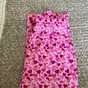 Vineyard Vines valentine’s day pajama bottoms